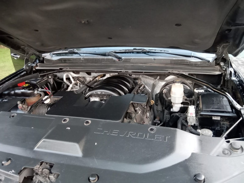 Chevrolet Suburban 5.3 Ltz V8 4wd 2da Cubo At