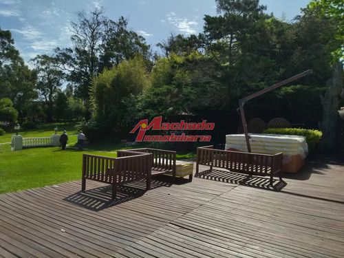 Casa En Venta De 3 Dormitorios En Punta Del Este