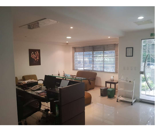 Venta De Casa Comercial De 319mt Santa Monica, Norte De Cali, 9185.