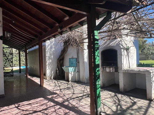 Venta Casa Quinta Con Lote 2000 M2 - San Vicente