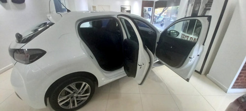 Imagen 20 de 23 de Peugeot 208 Allure Pack 1.6 Tiptronic 2023