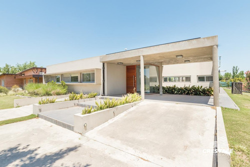 Imagen 22 de 24 de Venta Casa Puerto Roldan En Planta Baja Con Pileta Y Parrilla - Roldan