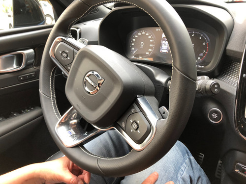 Volvo XC40 T5 R-design Plus