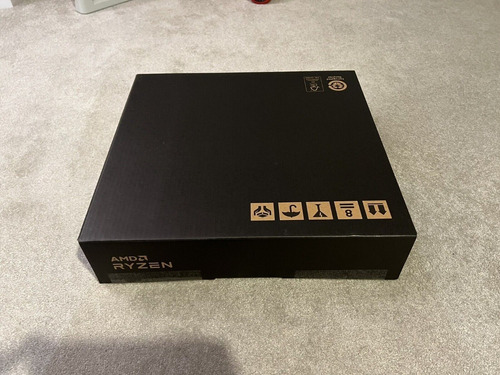 Imagen 4 de 4 de Razer Blade 14 Qhd 165hz Ryzen 9 6900hx Geforce Rtx 3070 Ti