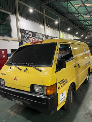 Imagen 2 de 8 de Mitsubishi Panel L300 2008