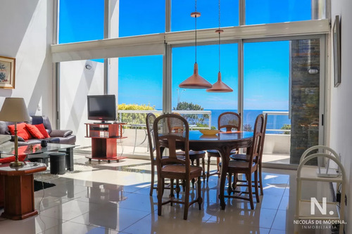 Apartamento En Venta Triplex Con Vista Al Mar En Punta Ballena