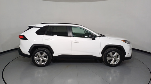 Toyota RAV4 2.5 XLE AUTO