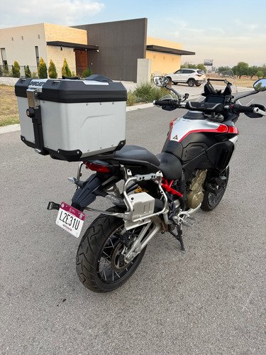 Multistrada V4 Rally