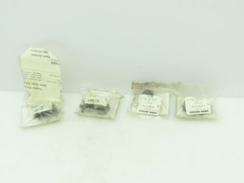 Arrow Hart 7428n Midget Locking Plug 15a 125v 2p 2w  Lot Ssc