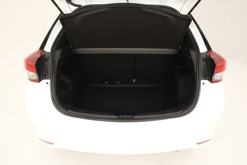 Imagen 12 de 14 de Toyota Yaris S 1.5 Cvt