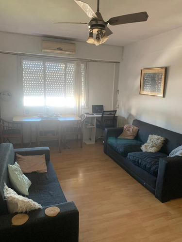 Departamento En Venta - 2 Dormitorios 1 Baño - 63mts2 - Flores
