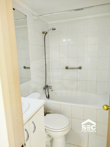 Vendo Departamento A 1/2 Cuadra De Achs Salud Santiago