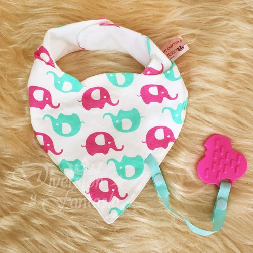 Babero Bandana Con Mordillo Colgante