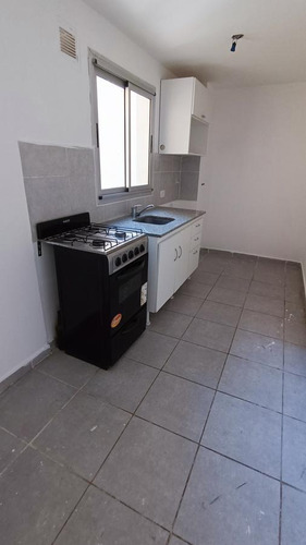 Imagen 5 de 9 de Venta 1 Dorm. C/cochera - 57 E/ 10 Y 11 - La Plata
