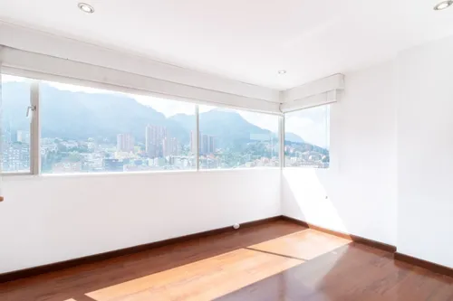 Apartamento En Venta En Granada. Cod V23452