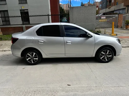 Renault Logan Exclusive At