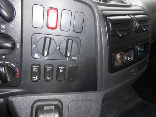 Imagem 5 de 12 de M. Benz 3030 4 Eixos