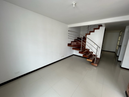 Se Vende Casa En Conjunto Cerrado Sector Oro Negro