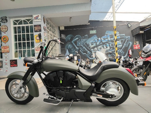 Imagen 5 de 10 de Honda Stateline 1300 2015 Titulo Limpio Checala!!!!!!!!!!!!!
