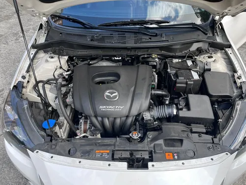 Mazda 2 1.5 Turing Mecánico