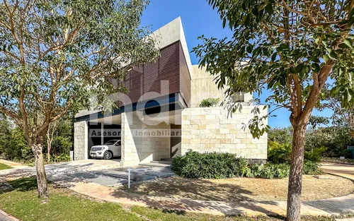 Casa En Venta En Mérida, Yucatán Country Club, Privada Oasis