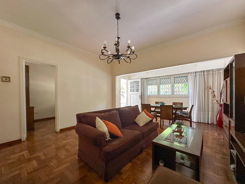Casa En Venta En Banfield Oeste - Acepta Departamento En Parte De Pago!