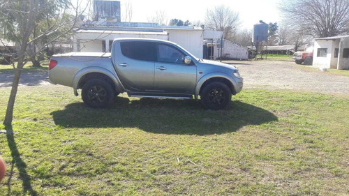 Mitsubishi L200 3.2 Cab Doble 4wd Cr 165cv Mt 2011