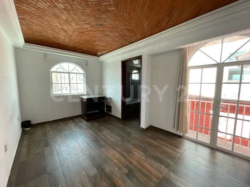 Casa En Renta En Jardines Del Valle, San Juan Del Río, Querétaro.