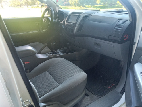 Toyota Hilux 3.0 Tdi Srv Cab Doble At 4x4 Cuero 2009
