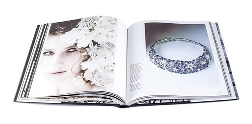 Imagem 8 de 10 de Livro Chanel Decorativo Capa Dura Decoração Pronta Entrega