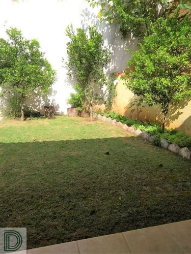 Imagem 3 de 15 de Casa Térrea Em Ponto Comercial No Centro Do Embu Das Artes - Di8228