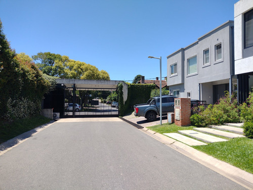 Casa En Venta En La Horqueta, San Isidro