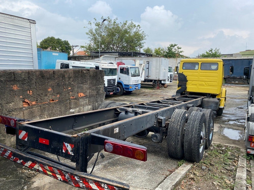 Imagem 4 de 6 de Mb 1620 Truck 6x2 Chassis Ou Baú