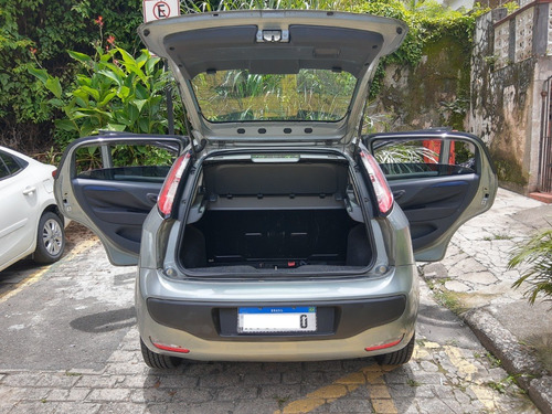 Fiat Punto 2013 1.4 Attractive Flex 5p