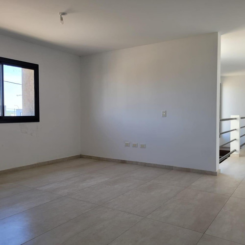Imagen 9 de 16 de Vendo Casa A Estrenar 4 Dormitorios La Comarca De Villa Allende