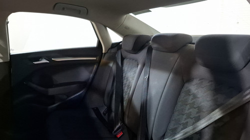 Audi A3 1.8 TFSI AMBIENTE S TRONIC