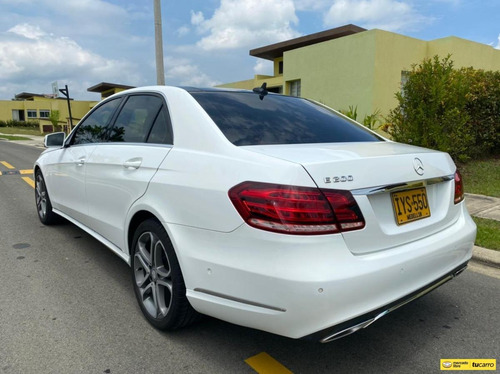 Mercedes Benz E200