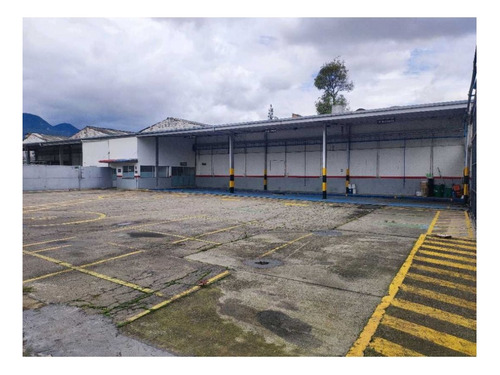 Patio Industrial En Arriendo, Sector Eduardo Santos