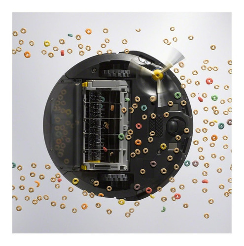 Imagen 4 de 11 de Aspiradora robot iRobot 600 Roomba 675 negra 120V/240V