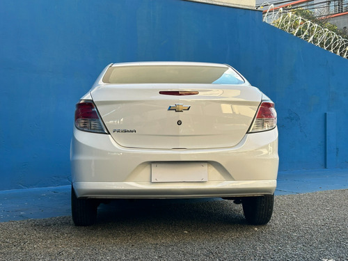 Chevrolet Prisma 1.0 Joy 4p