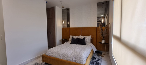 Casa En Venta, Ubicada En Colonial, Tijuana