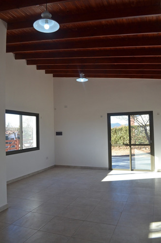 Imagen 6 de 14 de Casa En Villa Del Dique Calamuchita