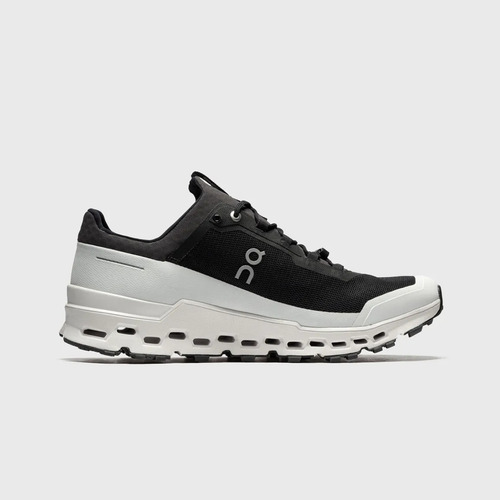 Tenis On, Cloudultra, Black / White, Mujer.