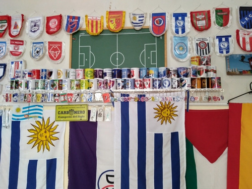 Imagen 8 de 10 de Bandera A Cuadros Blanca Y Negra, Automovilismo, Llegada