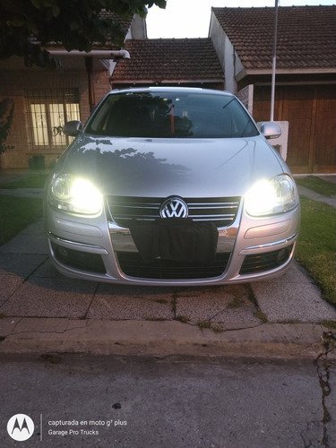 Volkswagen Vento 2.5 Luxury Tiptronic 170cv 2010