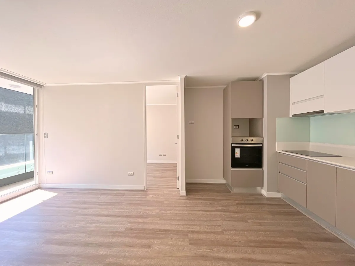 Imagen 2 de 22 de Arriendo De Departamento En Santiago. 2 Dormitorios, 2 Baños