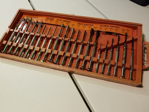 Juego Llaves/destornilladores Precision (importados) $2000.