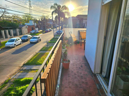 Venta Ph 3 Ambientes Terraza Balcon Cochera Merlo