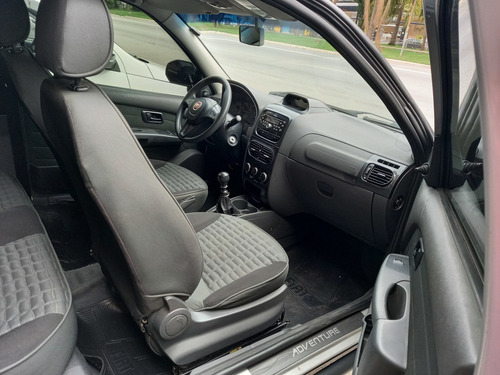 Imagem 10 de 11 de Fiat Strada 2015 1.8 16v Adventure Cab. Dupla Flex 3p