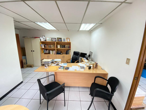 Imagen 2 de 7 de Se Vende Local Comercial Y Fondo De Comercio 268m² En Los Cortijos